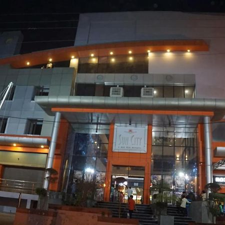 Hotel Suncity & Restaurant Hisār 외부 사진